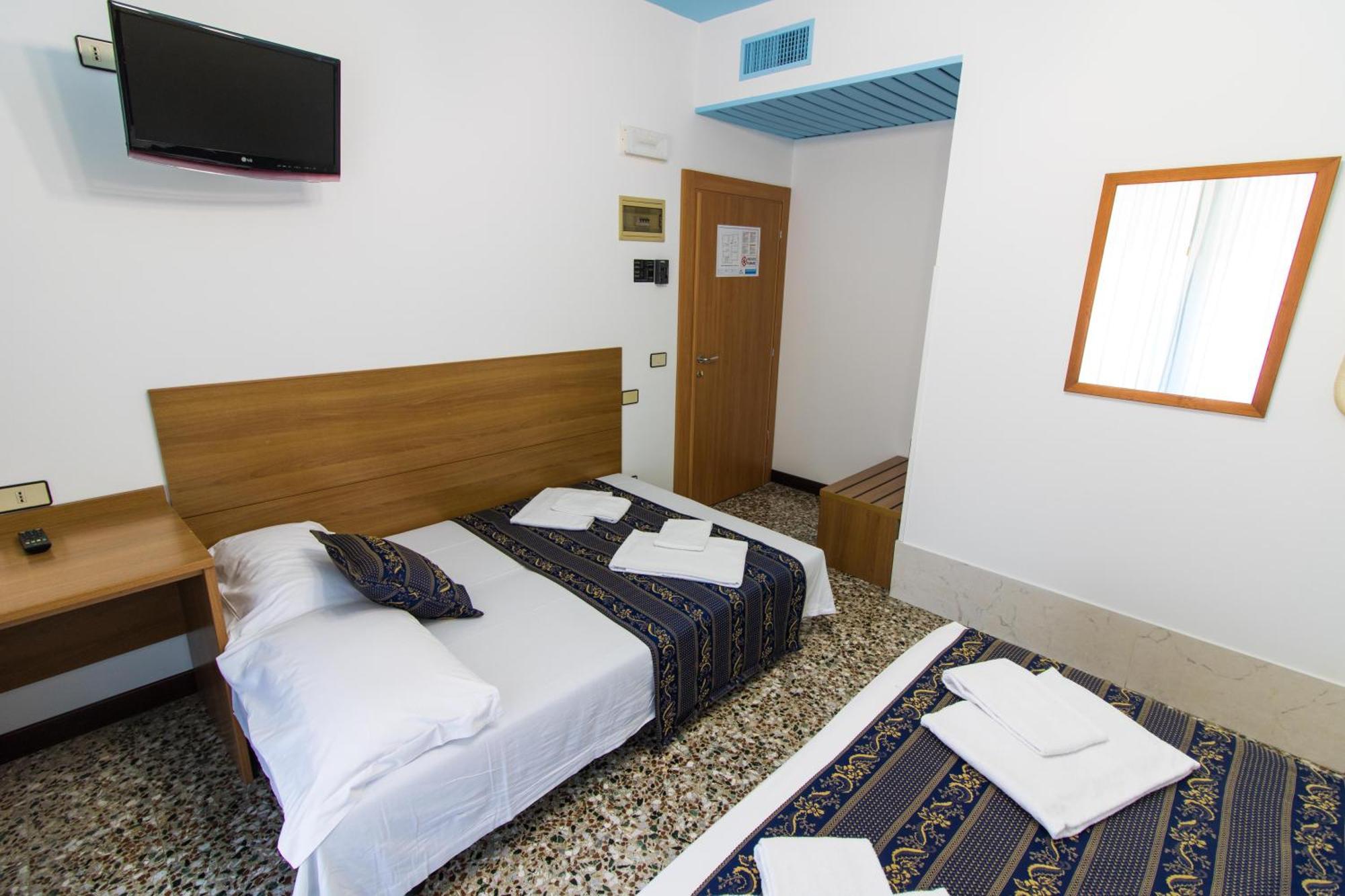 Bluecolors Hotel Campalto Exterior photo